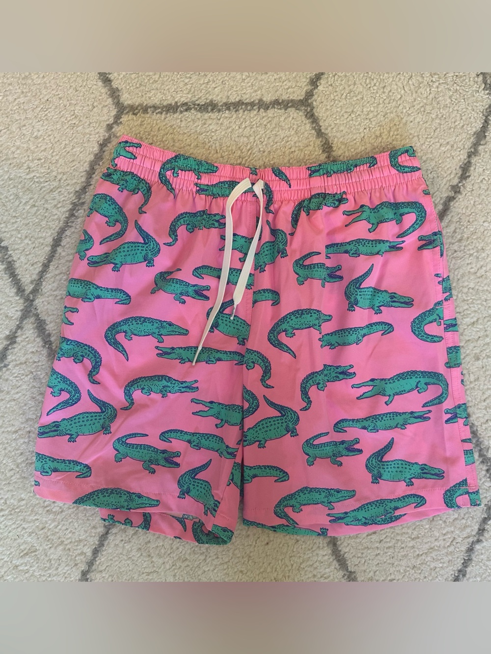 Chubbies 7” inseam swim trunks medium